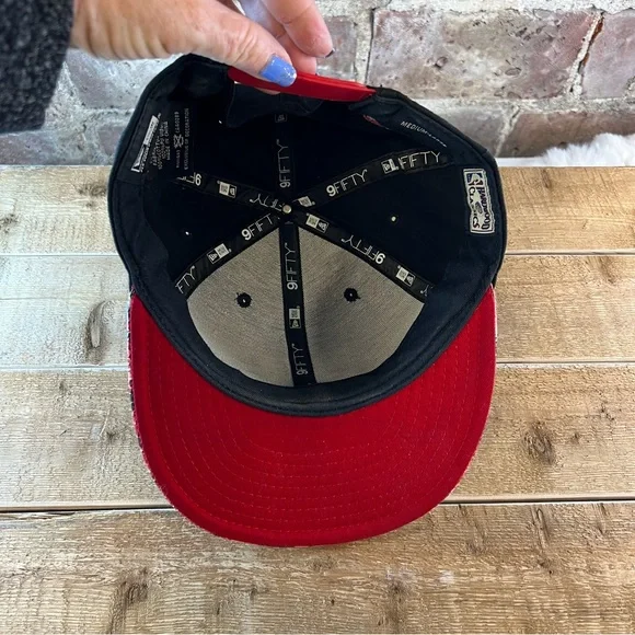 Miami Heat New Era 5950 NBA Hardwood Classic Snakeskin South Beach Hat Sz Med-Lg - Picture 9 of 9